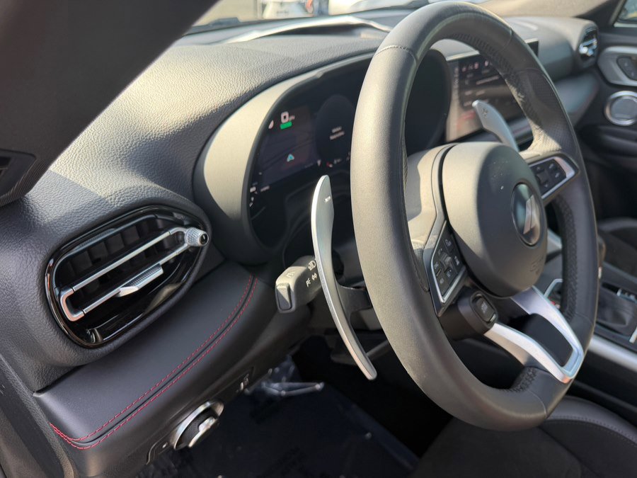 Used 2024 Dodge Hornet R/T Plus w/ Track Pack image 11