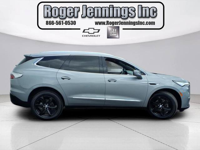 Used 2024 Buick Enclave Essence w/ Sport Touring Edition FWD image 6