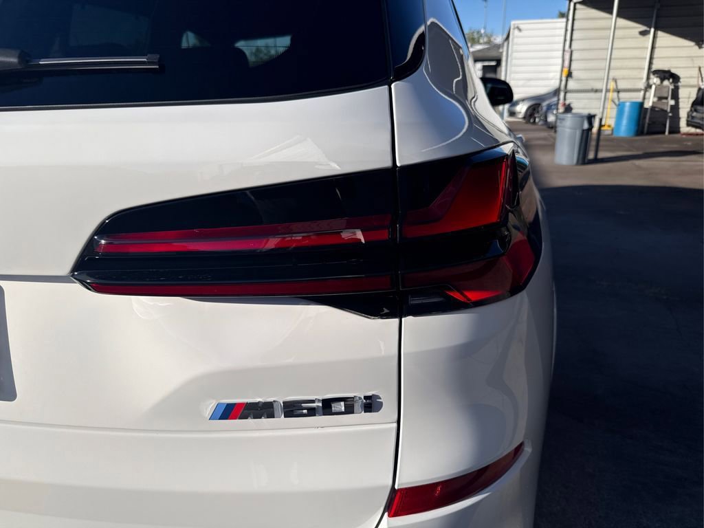 New 2026 BMW X5 M60i w/ Executive Package image 17