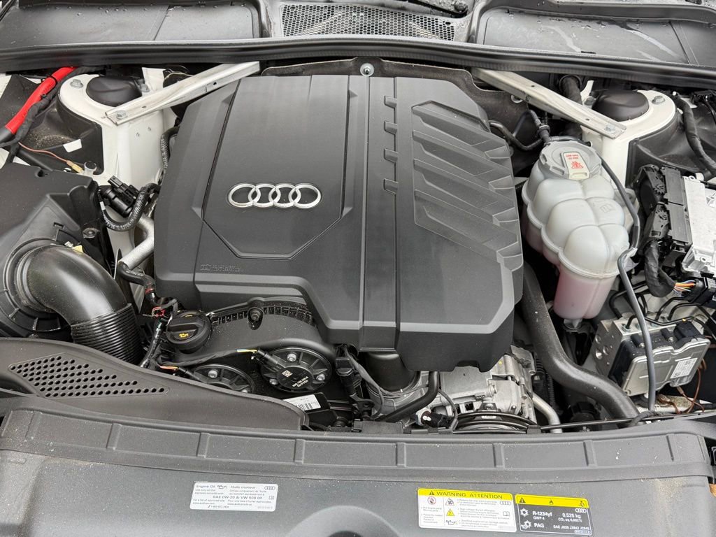 Used 2023 Audi A4 2.0T Premium Plus w/ Premium Plus Package AWD/4WD image 7