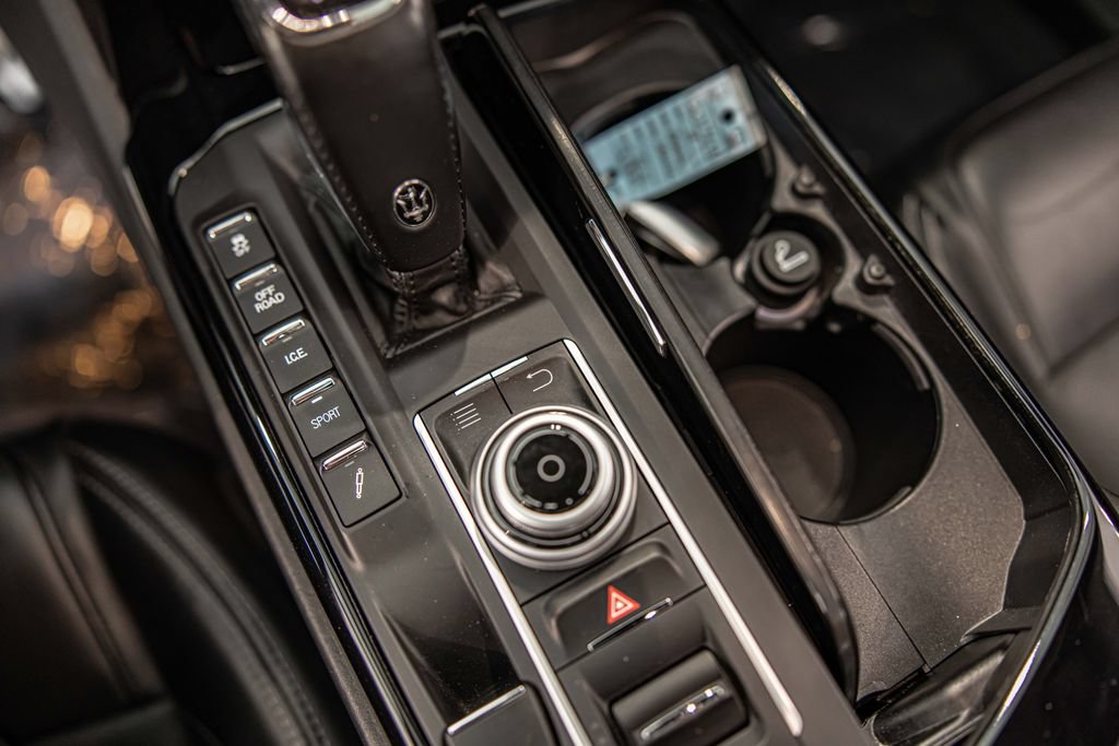 Used 2019 Maserati Levante S GranSport AWD/4WD image 33