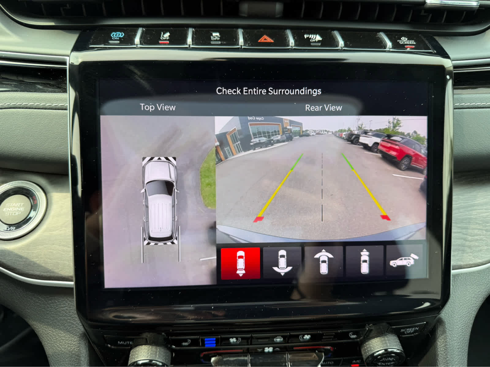 Used 2023 Jeep Grand Cherokee 4WD 4xe w/ Luxury Tech Group II image 29