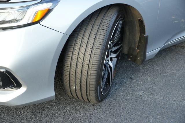 Used 2021 Honda Accord Touring image 12