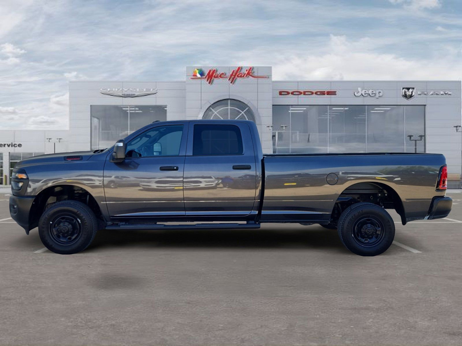 Used 2025 RAM 2500 Tradesman AWD/4WD image 2
