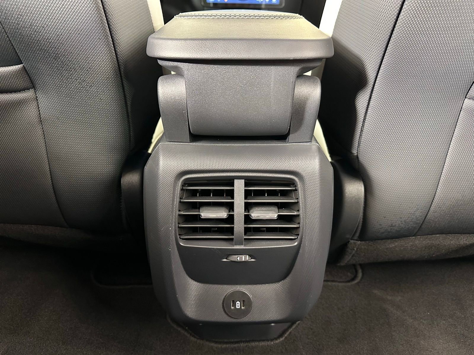 Used 2025 Ford Mustang Mach-E Premium image 34