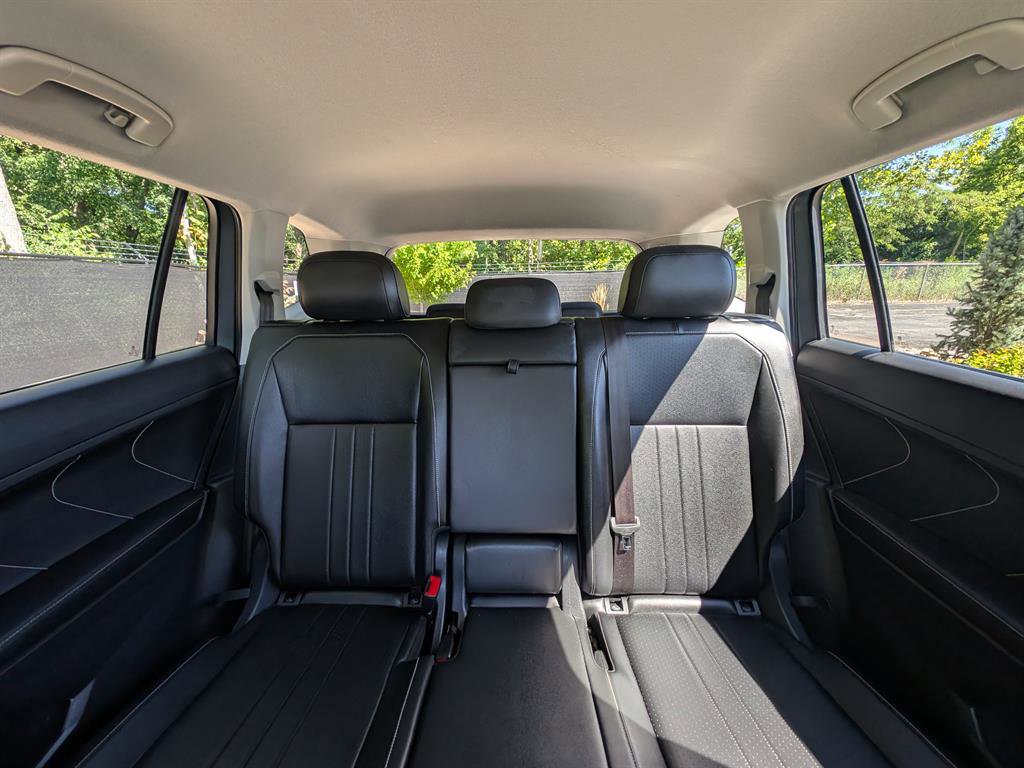 Used 2022 Volkswagen Tiguan SE image 18