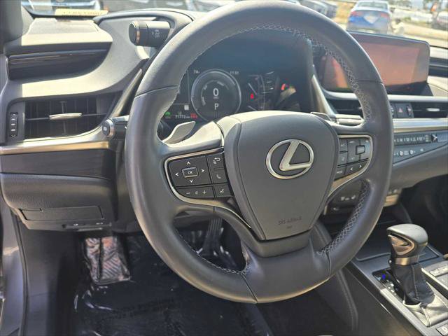 Used 2021 Lexus ES 300h w/ Premium Package FWD image 26