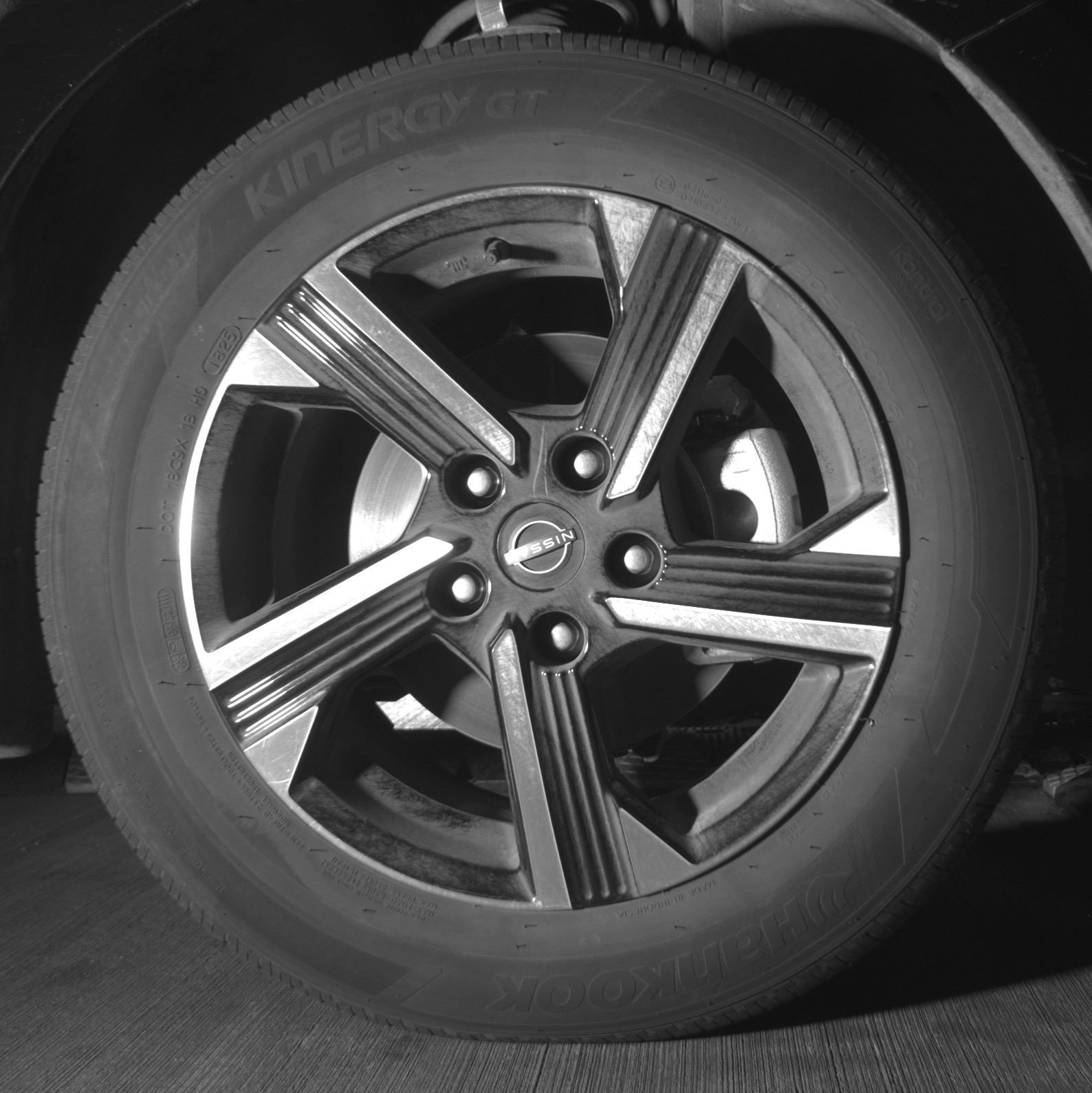 Used 2025 Nissan Sentra SV FWD image 13