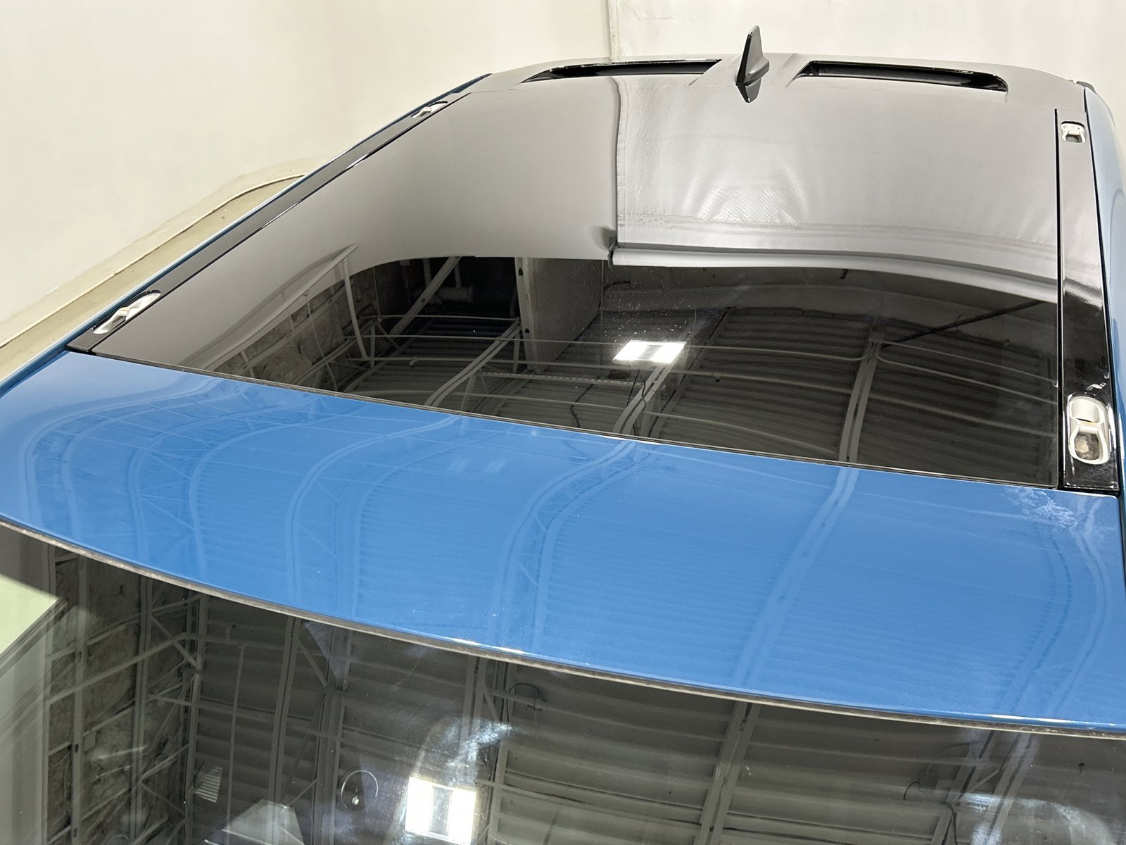 Used 2022 Rivian R1T Adventure image 13