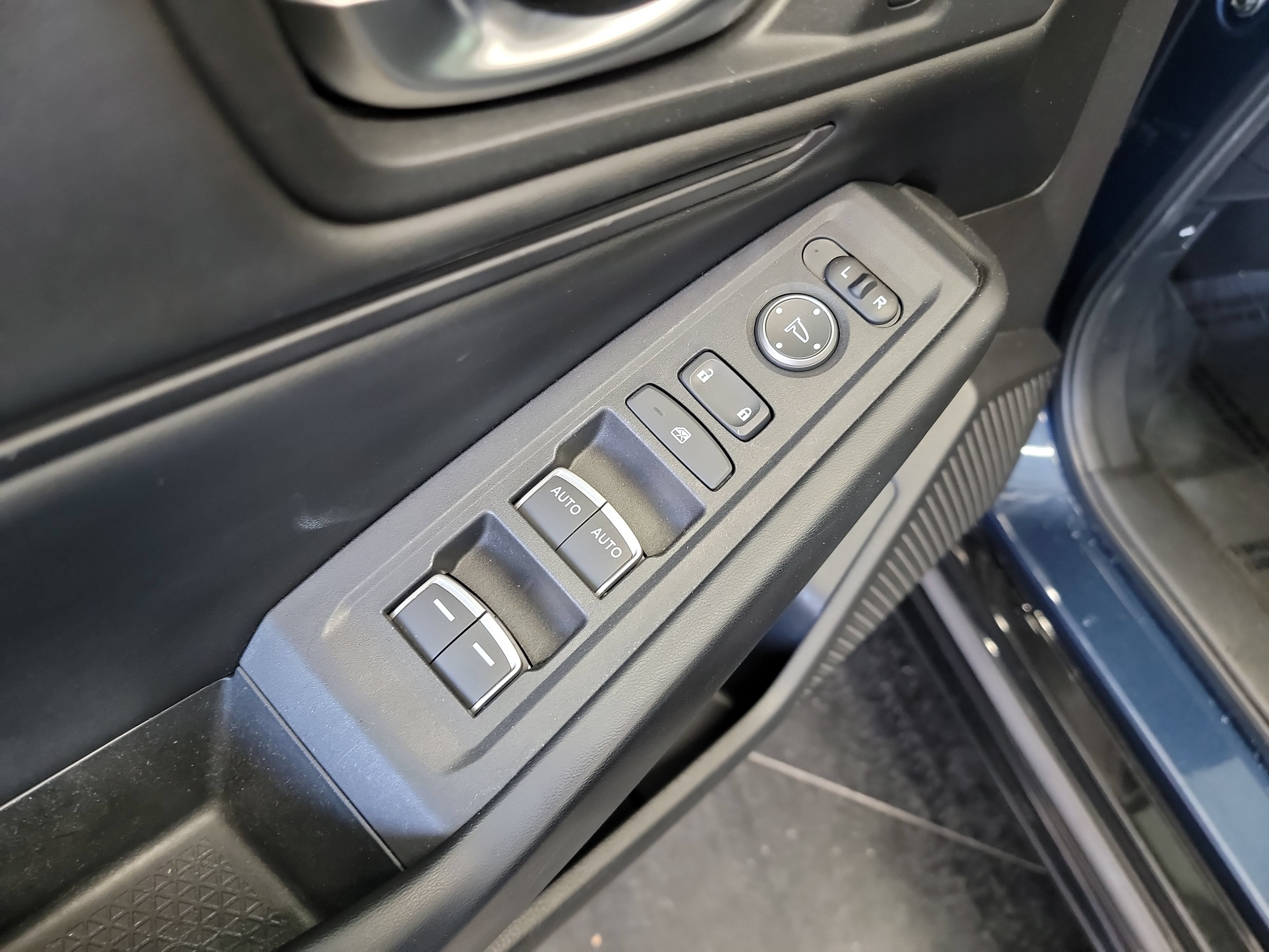 Used 2024 Honda Accord EX-L image 14