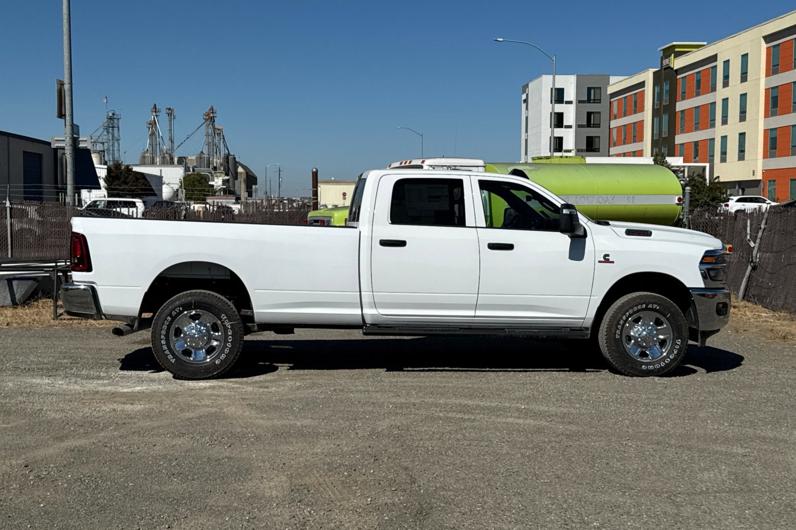 New 2026 RAM 2500 Tradesman image 2