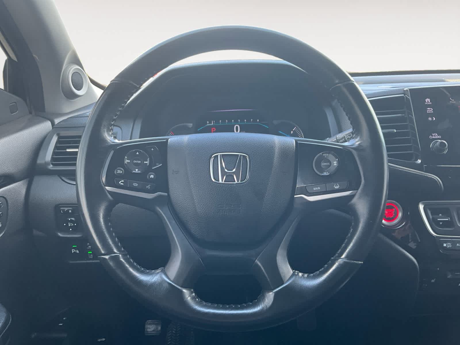 Used 2019 Honda Pilot Touring image 14