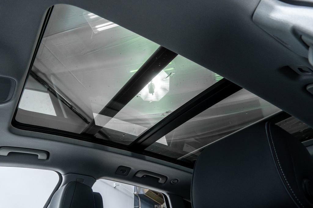 Used 2024 Audi Q5 e Premium Plus w/ Premium Plus Package image 27