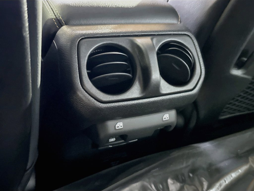New 2027 Jeep Wrangler Unlimited Sahara AWD/4WD image 27
