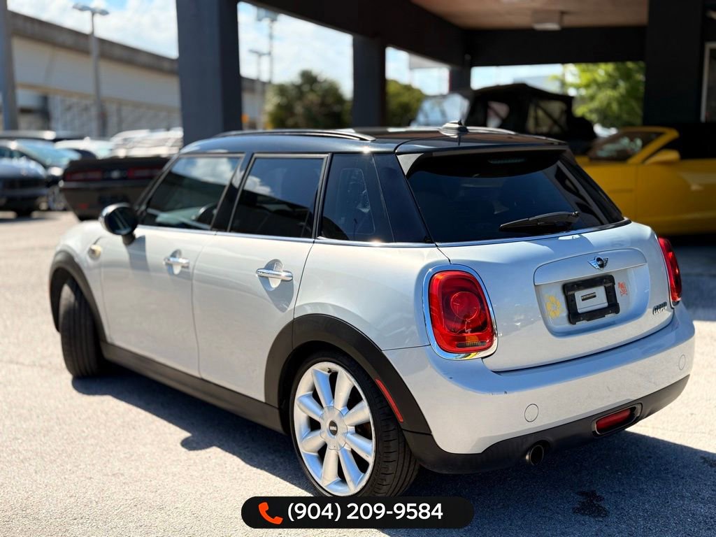 Used 2015 MINI Cooper 4-Door Hardtop image 7