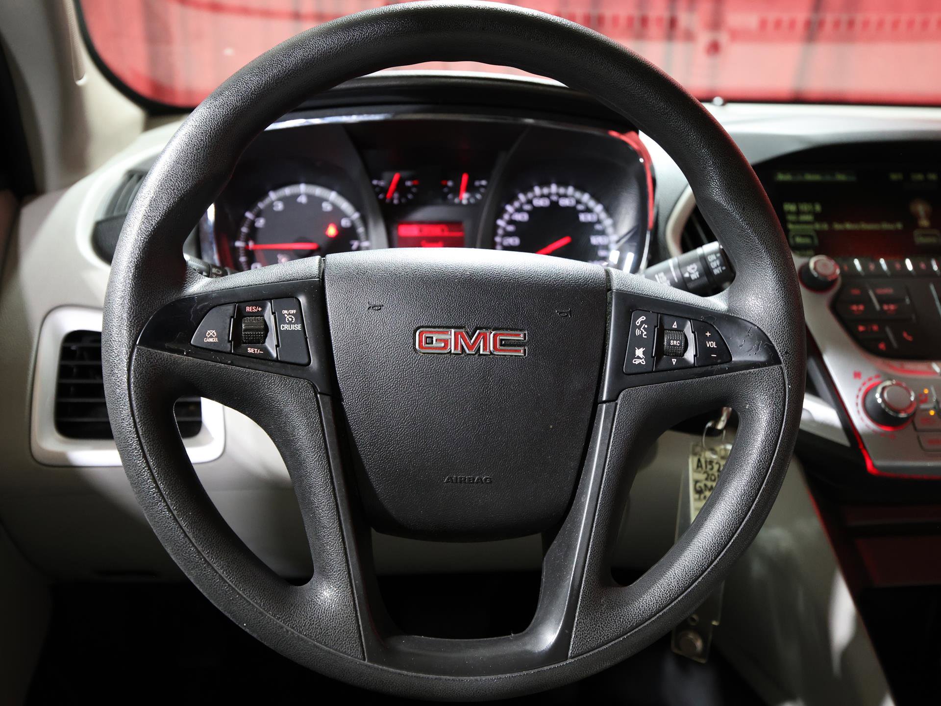 Used 2013 GMC Terrain SLE FWD image 15