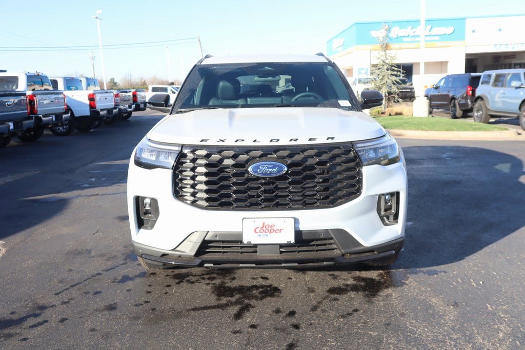 New 2026 Ford Explorer ST-Line image 10