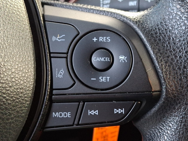 Used 2023 Toyota RAV4 LE AWD/4WD image 22