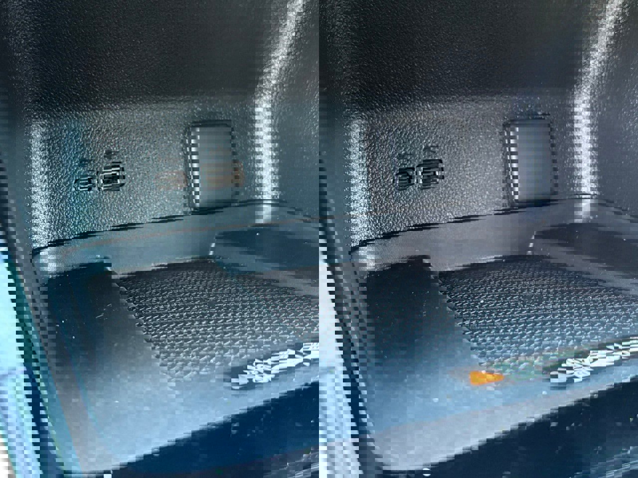 Used 2025 Chevrolet Traverse LT image 22