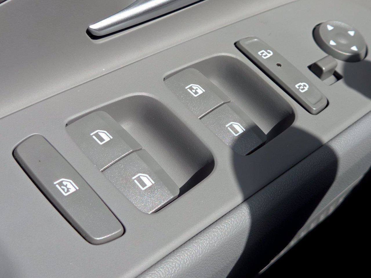 New 2026 Hyundai Elantra Sport FWD image 57