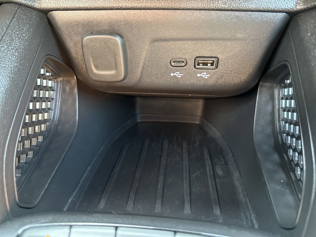 Used 2025 Chevrolet TrailBlazer RS FWD image 30