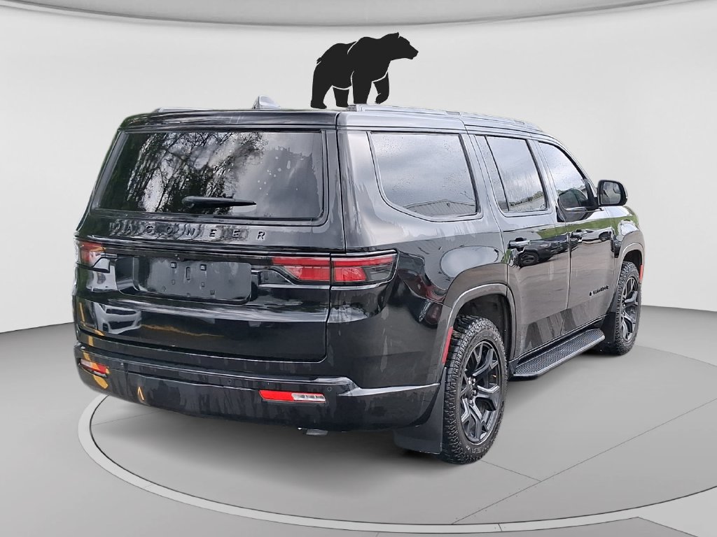Used 2023 Jeep Wagoneer Series II AWD/4WD image 3