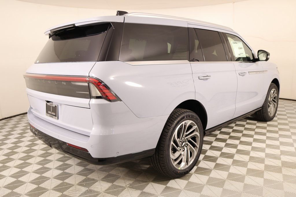 New 2025 Lincoln Navigator Reserve image 22