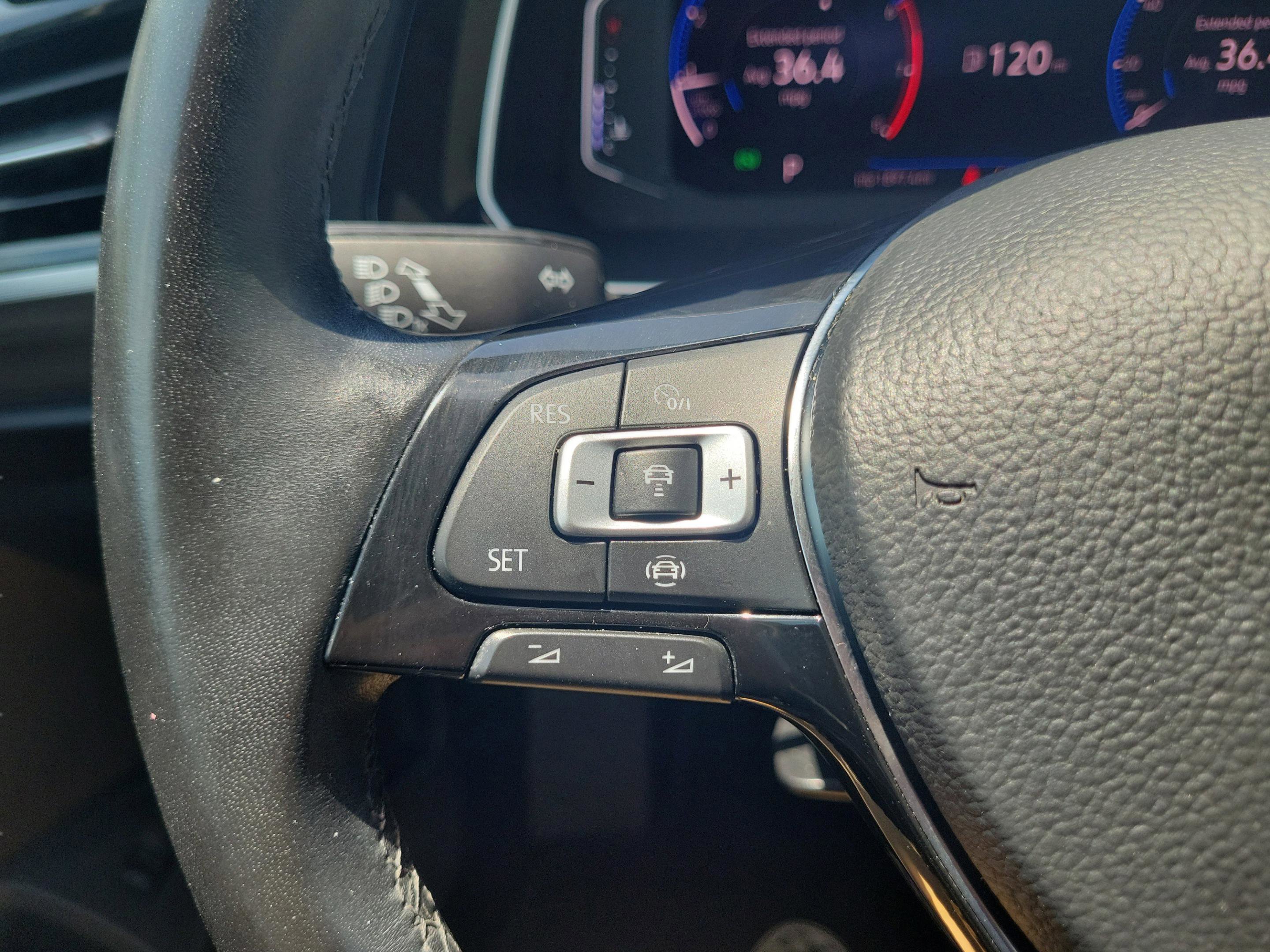 Used 2019 Volkswagen Jetta SEL FWD image 29