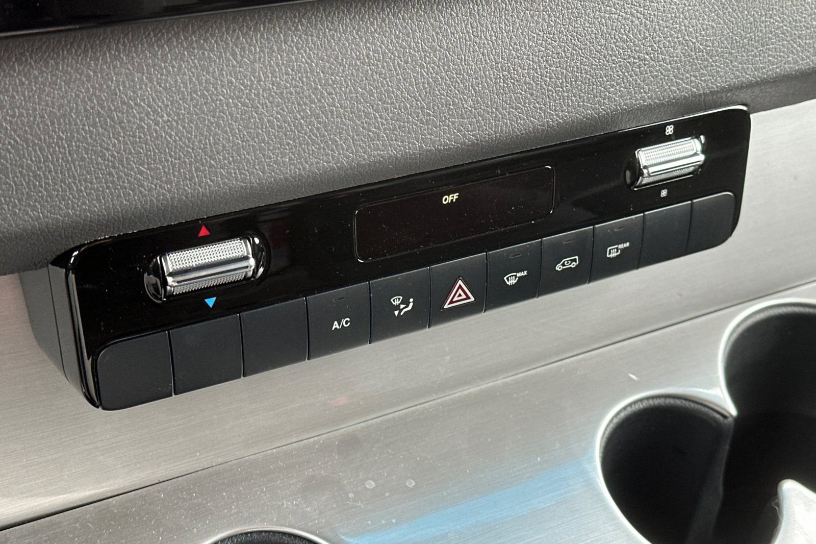 Used 2023 Mercedes-Benz Sprinter 2500 image 18