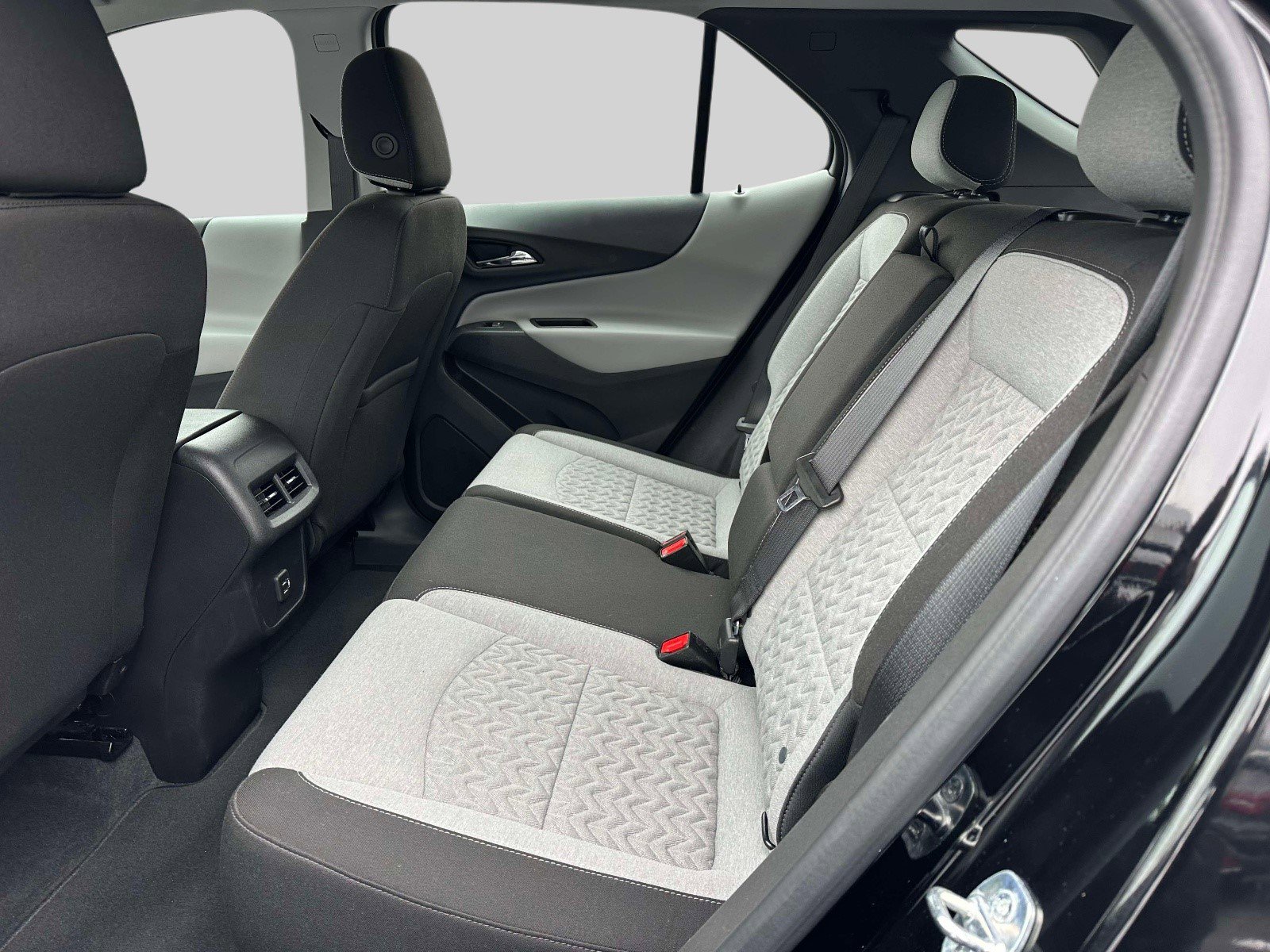 Certified 2024 Chevrolet Equinox LS AWD/4WD image 8