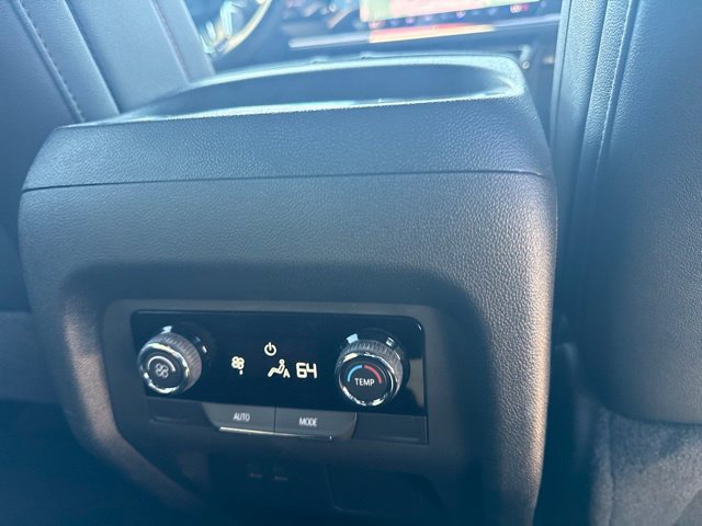 Used 2026 Chevrolet Traverse Z71 AWD/4WD image 19