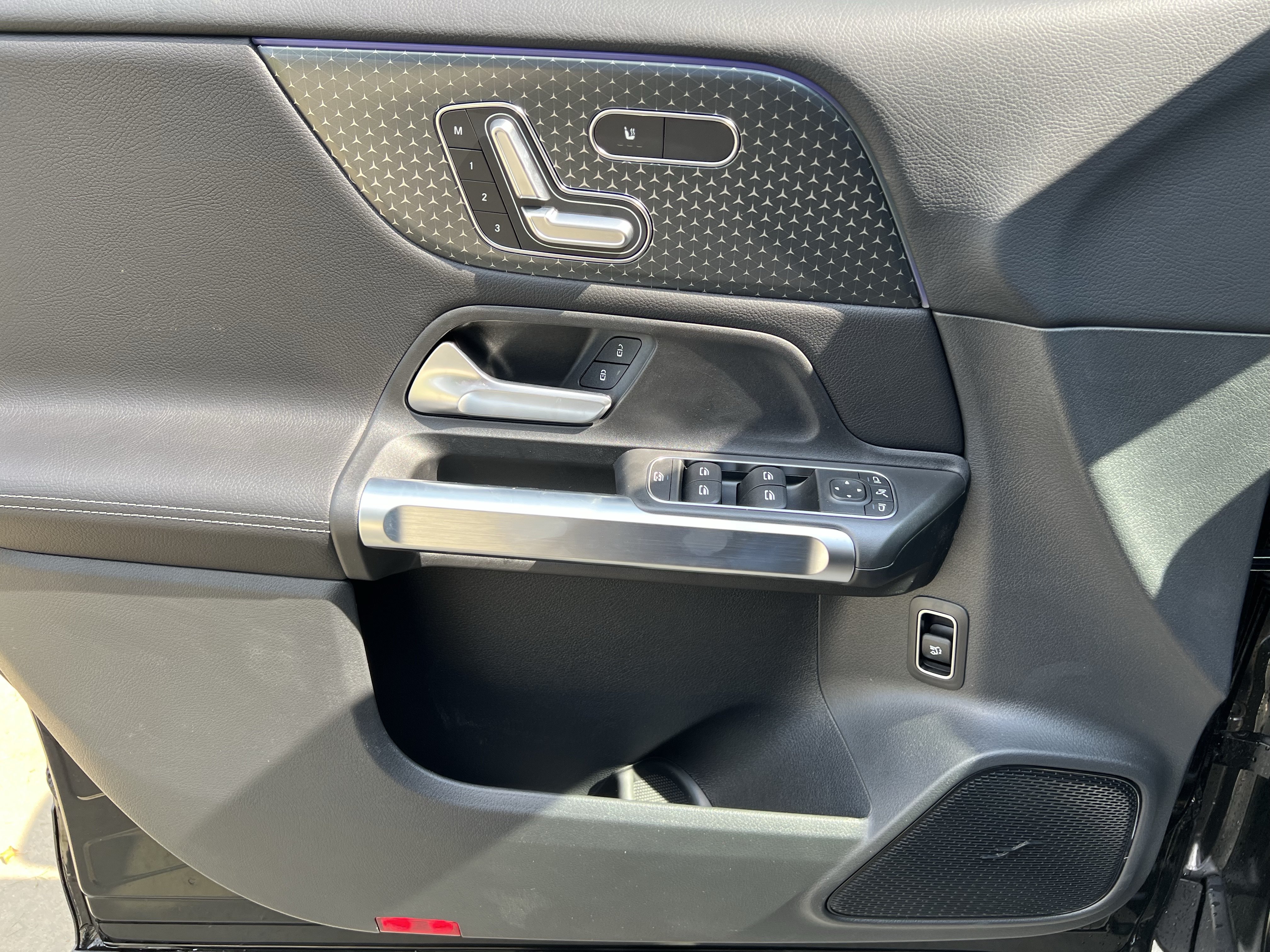 New 2026 Mercedes-Benz GLB 250 image 13