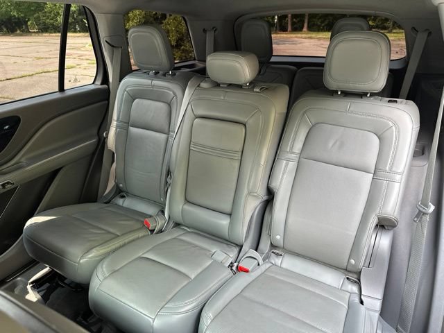 Used 2021 Lincoln Aviator Grand Touring w/ Elements Package Plus AWD/4WD image 13