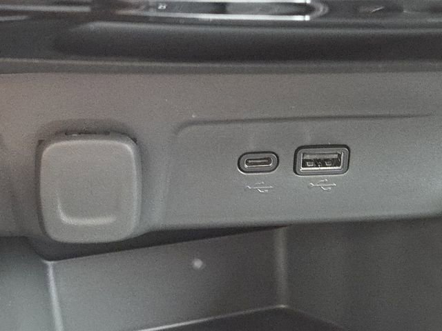 New 2026 Chevrolet Trax LT w/ Driver Confidence Package image 9