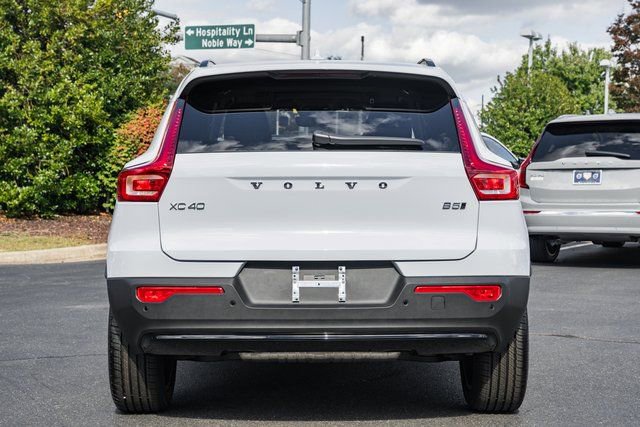 Used 2026 Volvo XC40 B5 Plus w/ Protection Package Premier image 5