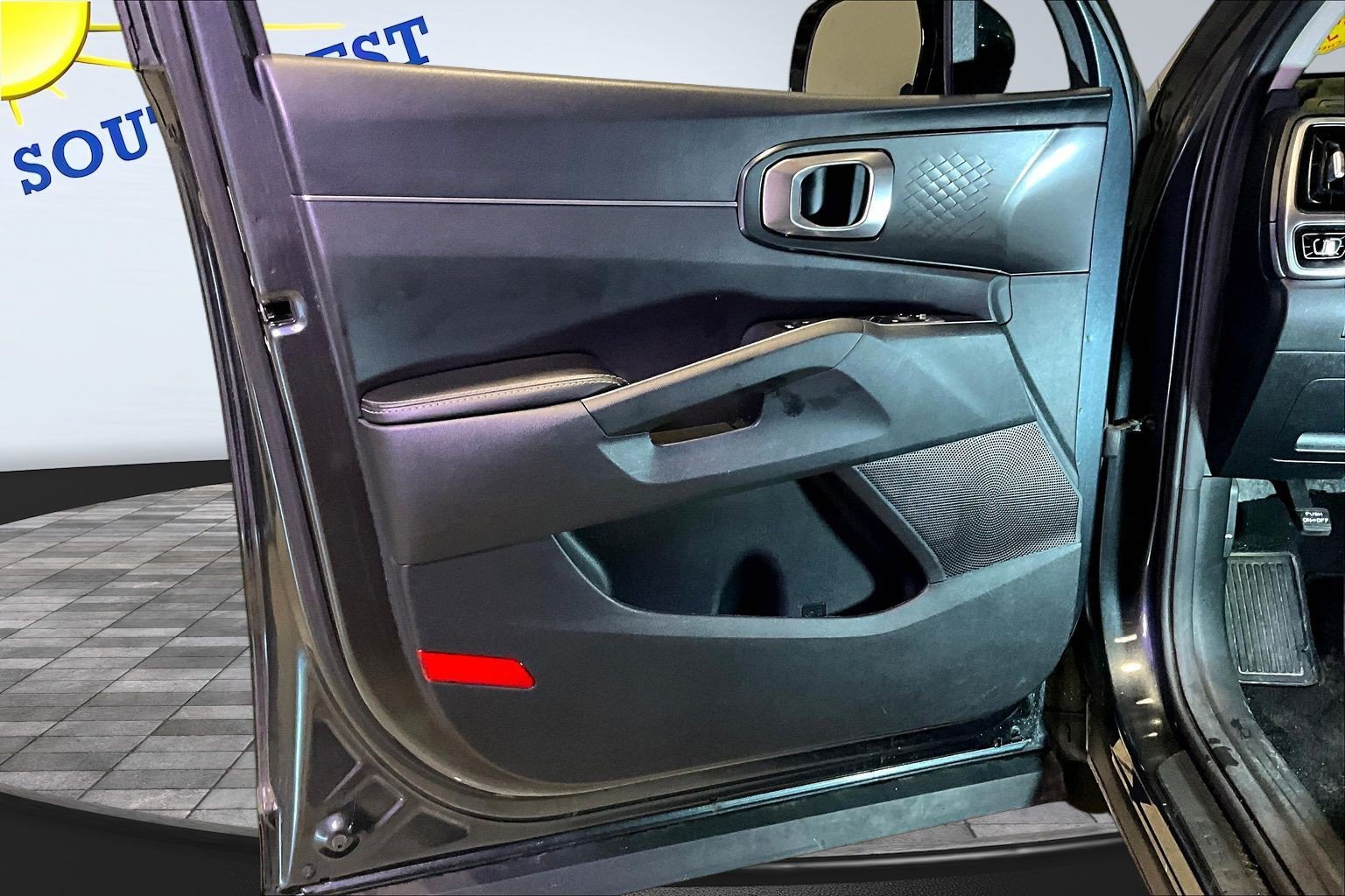 Used 2023 Kia Sorento S w/ Panoramic Sunroof Package FWD image 20