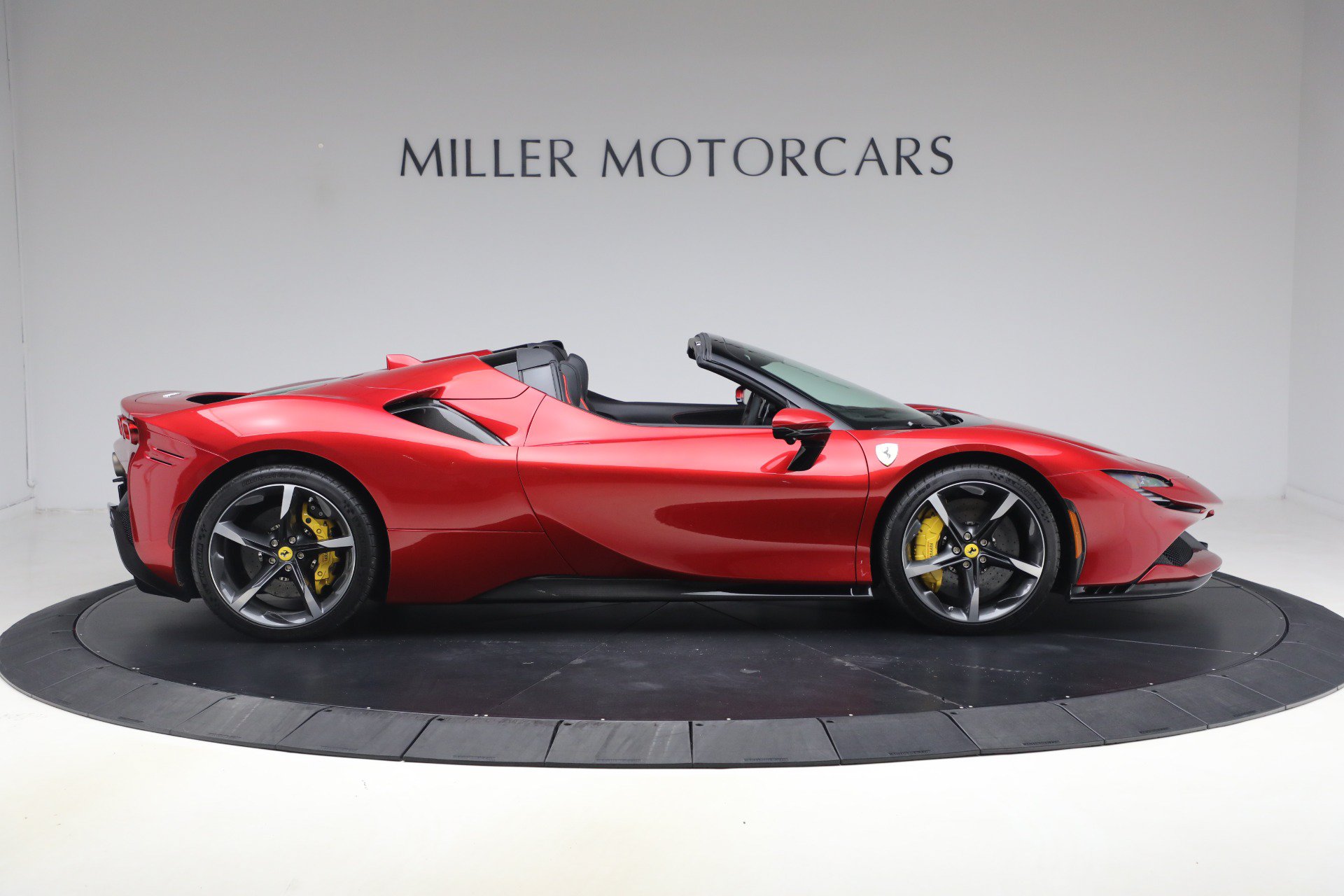 Certified 2024 Ferrari SF90 Spider AWD/4WD image 10