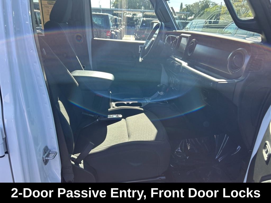 Used 2022 Jeep Wrangler Unlimited Sport AWD/4WD image 23