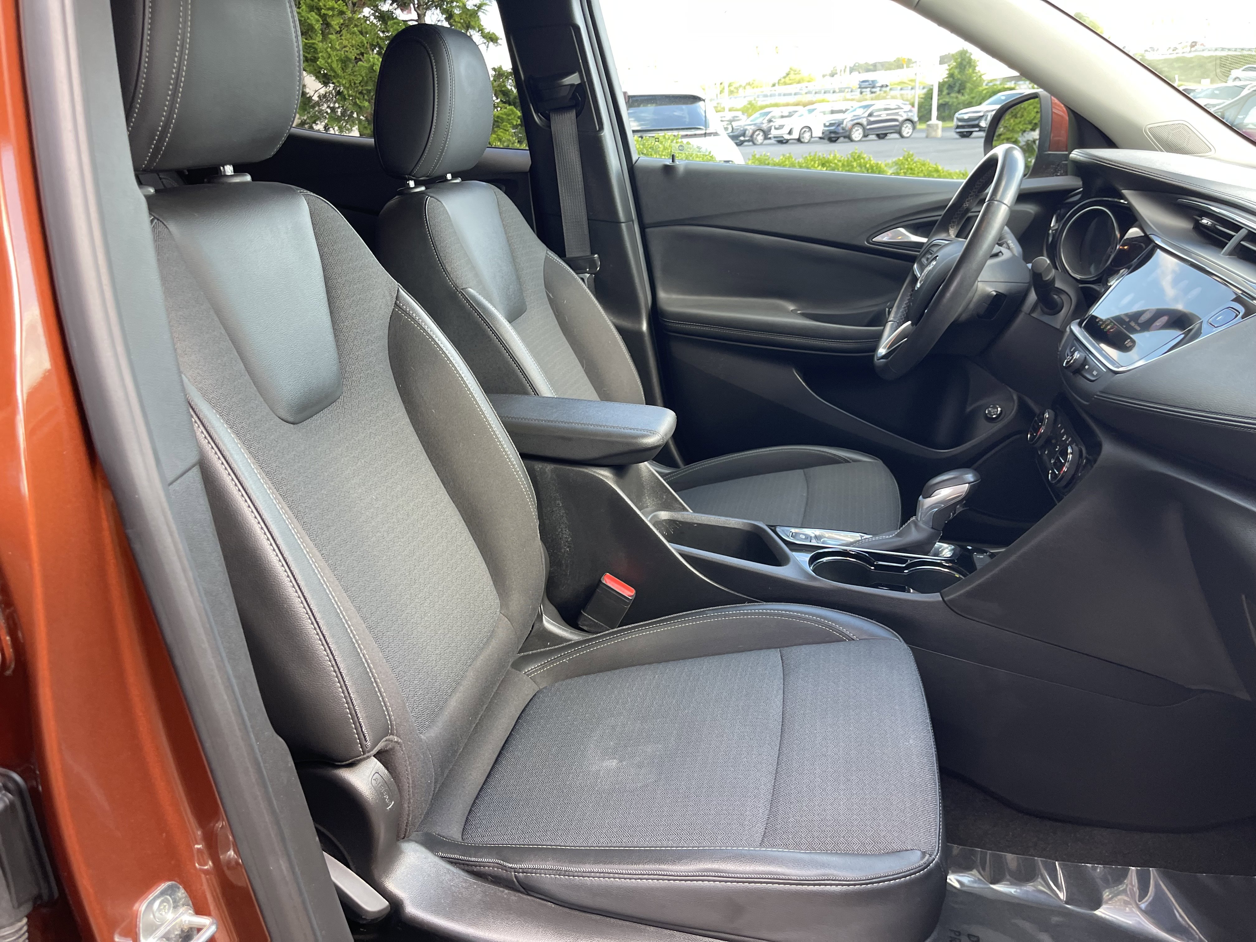 Used 2021 Buick Encore GX Select image 21