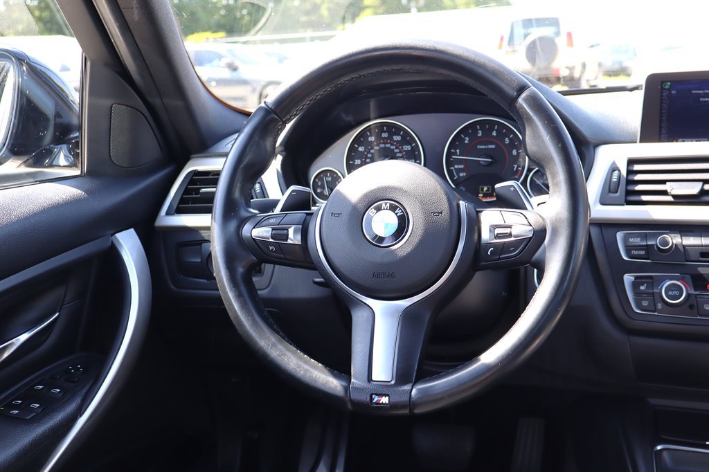 Used 2014 BMW 335i Sedan RWD image 14