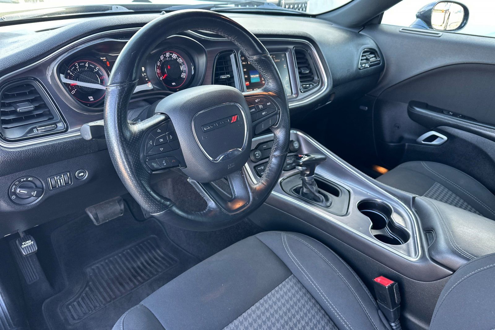 Used 2016 Dodge Challenger R/T w/ Blacktop Package RWD image 12