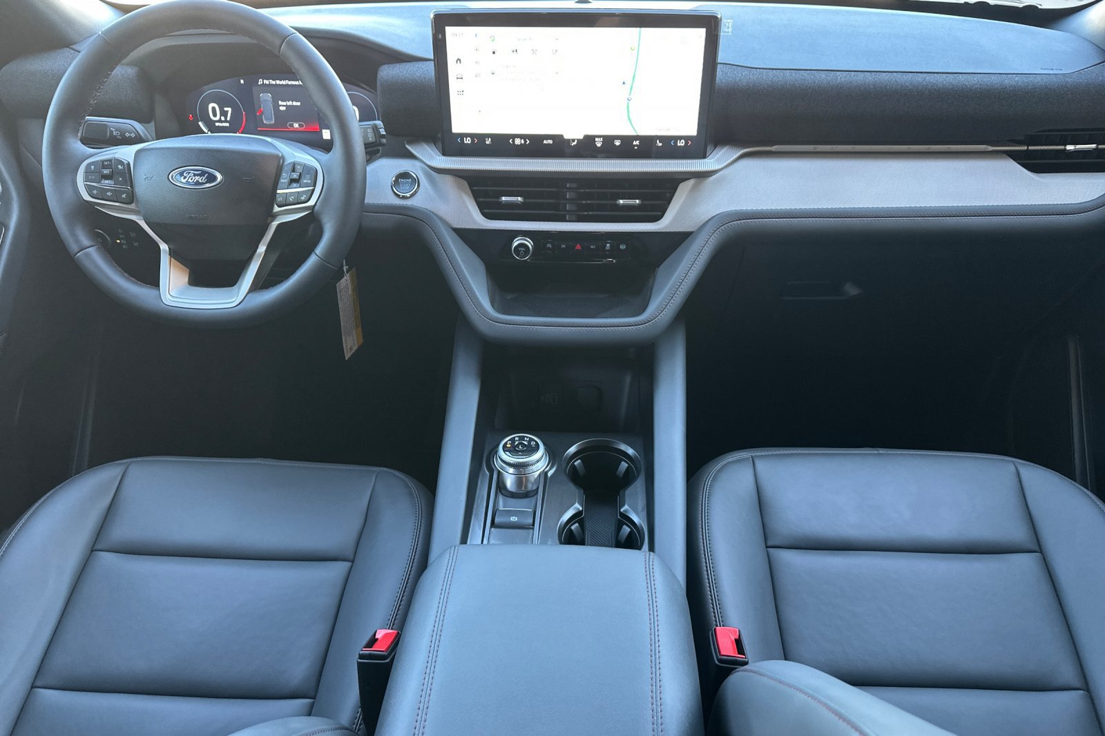 New 2027 Ford Explorer Active w/ Active Comfort Package RWD image 13