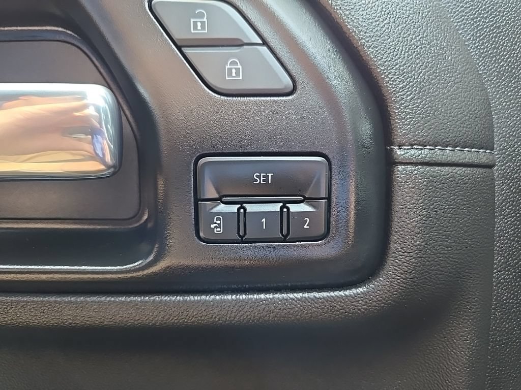 Used 2022 GMC Sierra 2500 Denali AWD/4WD image 27