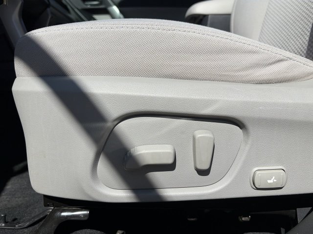 Used 2015 Subaru Forester 2.5i Premium AWD/4WD image 21