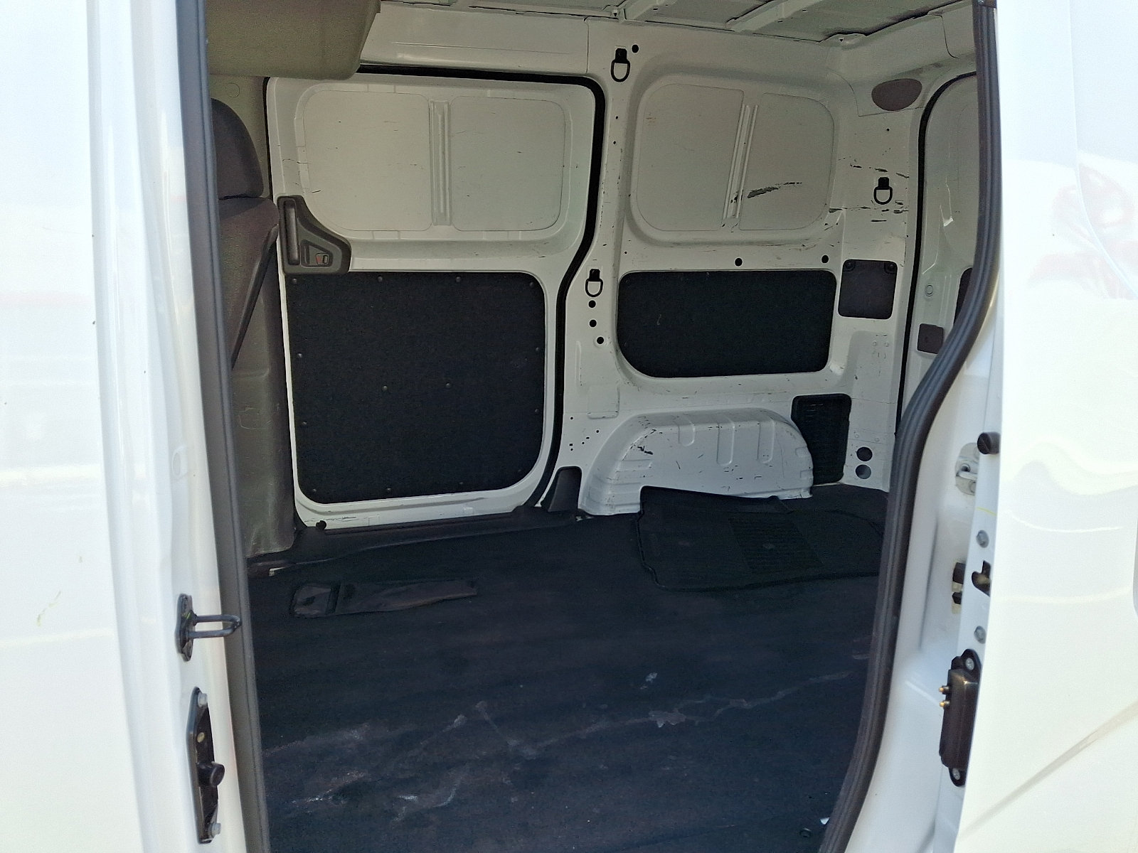 Used 2021 Nissan NV200 S FWD image 10