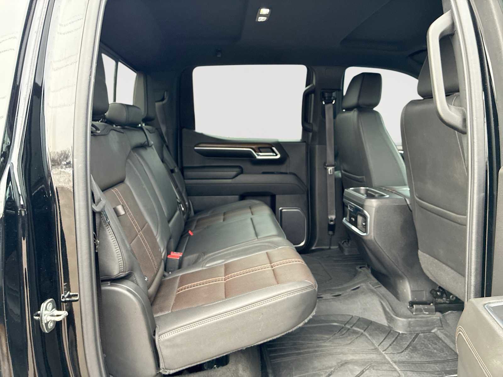 Certified 2022 Chevrolet Silverado 1500 High Country w/ Technology Package image 27