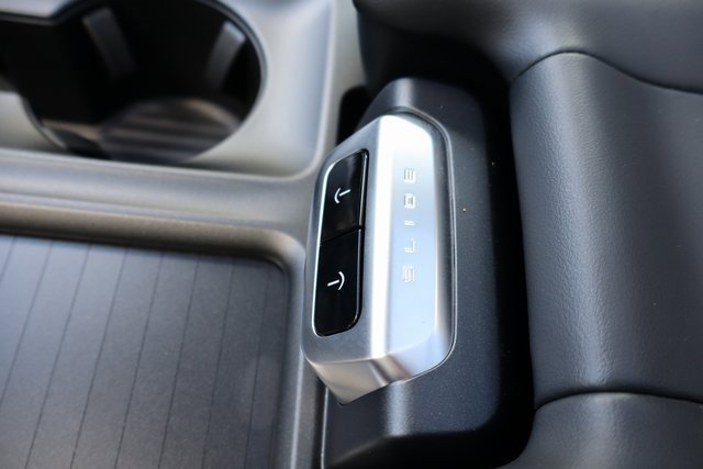 New 2025 Ford Expedition Max Platinum w/ Stealth Performance Package image 31