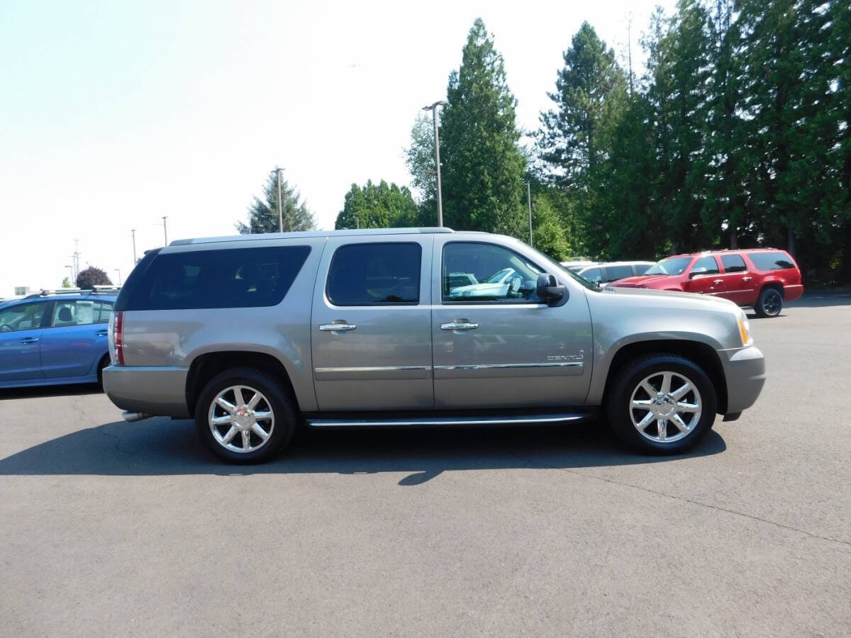 Used 2012 GMC Yukon XL Denali AWD/4WD image 21