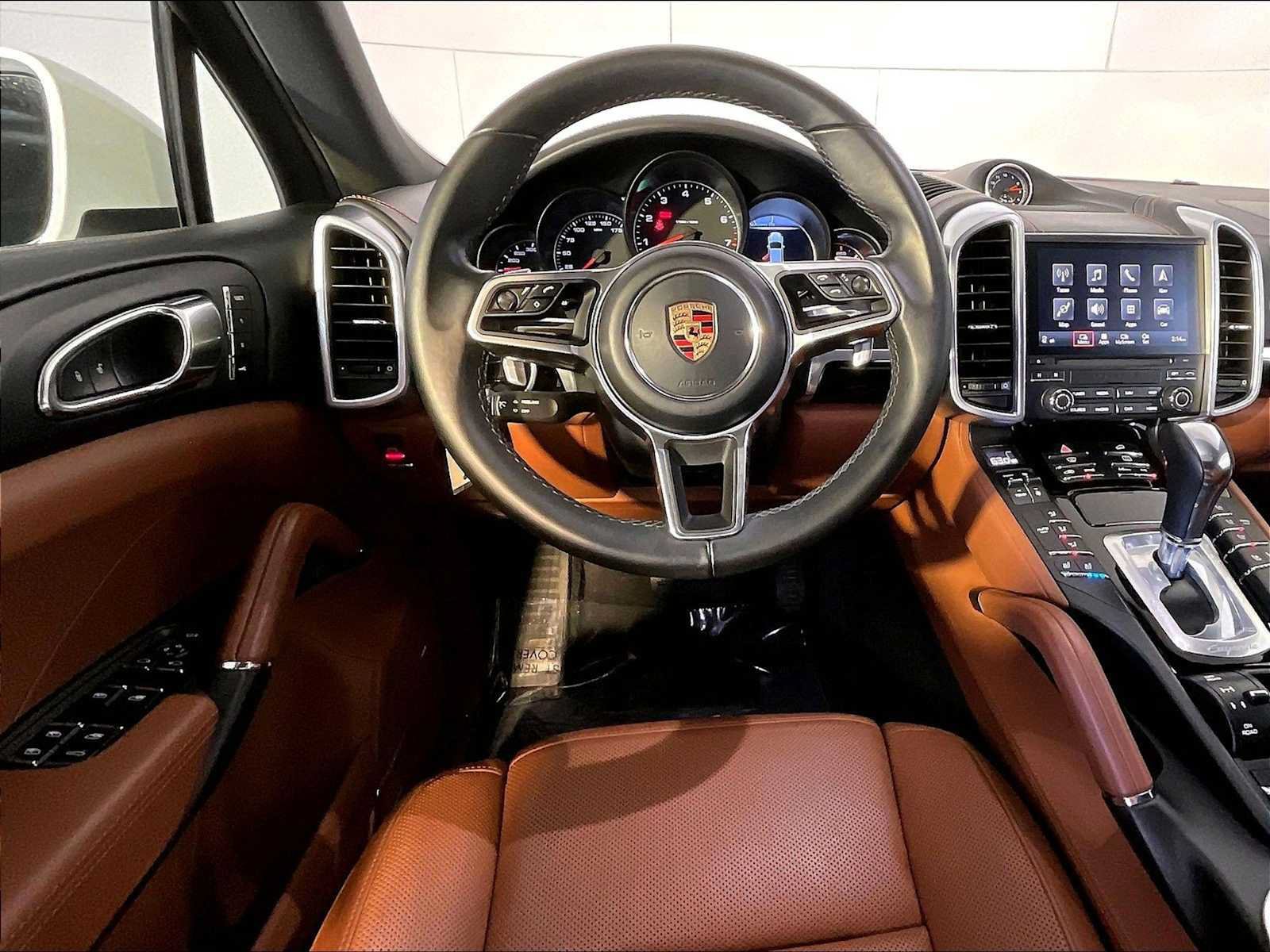 Used 2017 Porsche Cayenne Platinum Edition AWD/4WD image 13