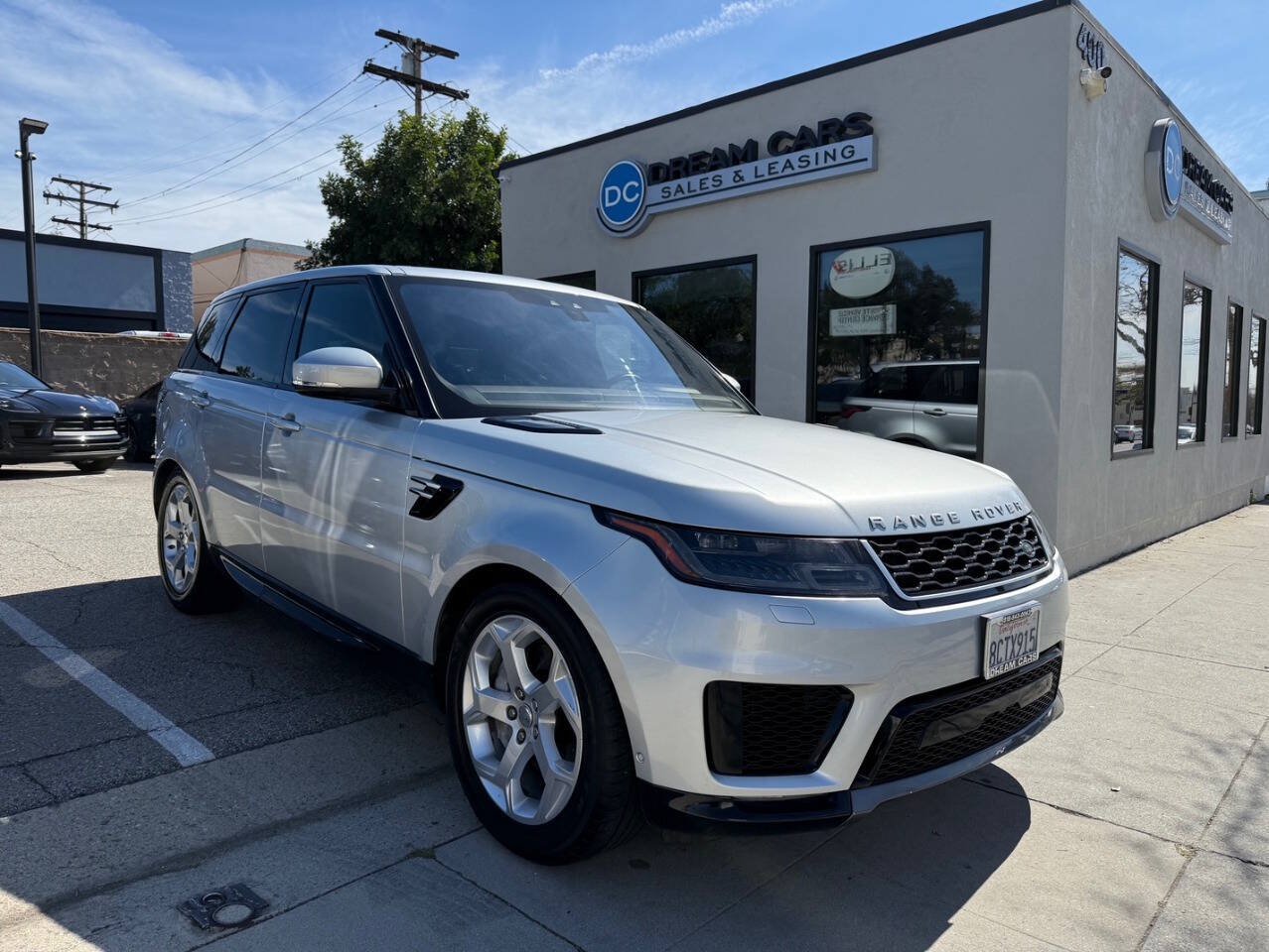 Used 2018 Land Rover Range Rover Sport HSE AWD/4WD image 2